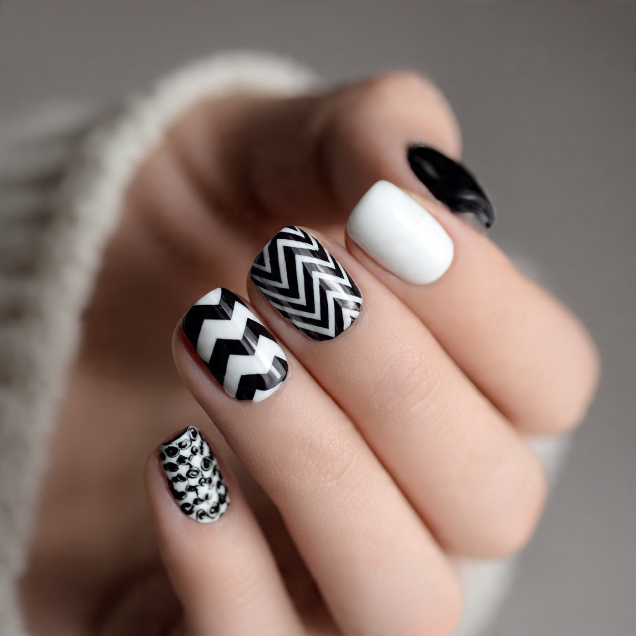 Black And White Nails Patterns
