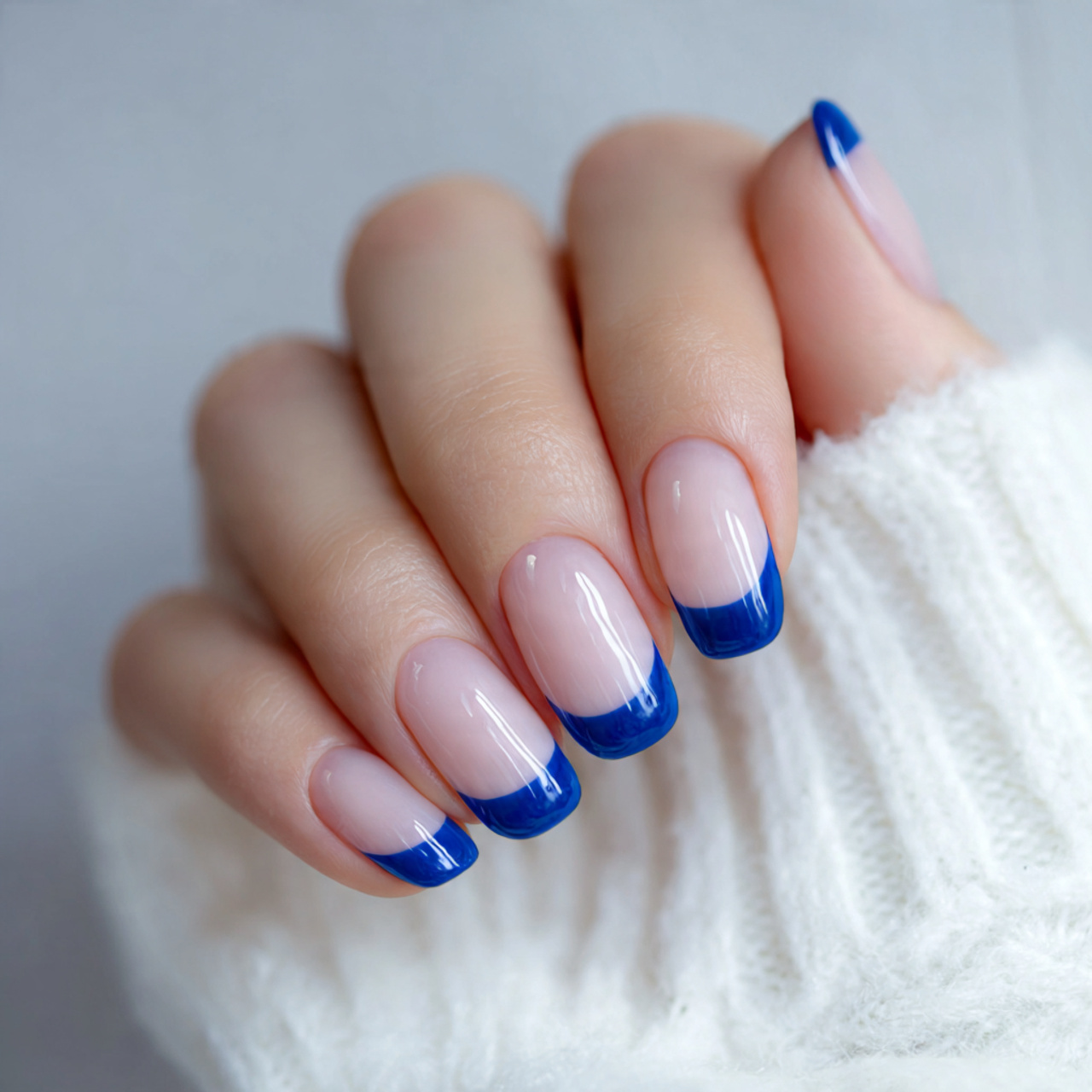 Blue French Tip Nails: 16 Trendy Designs & Easy DIY Ideas 16 Blue French Tip Nails for Special Occasions