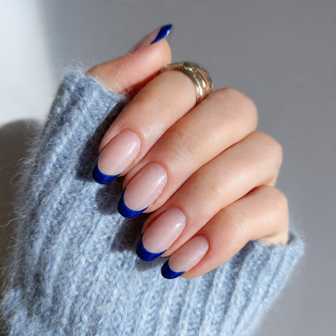 Blue French Tip Nails: 16 Trendy Designs & Easy DIY Ideas 1 Classic Blue French Tip Nails