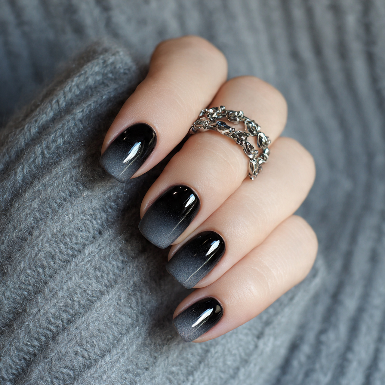 Short Black Nails: 15 Chic Designs You’ll Absolutely Love 7 Short Black Ombre Nails