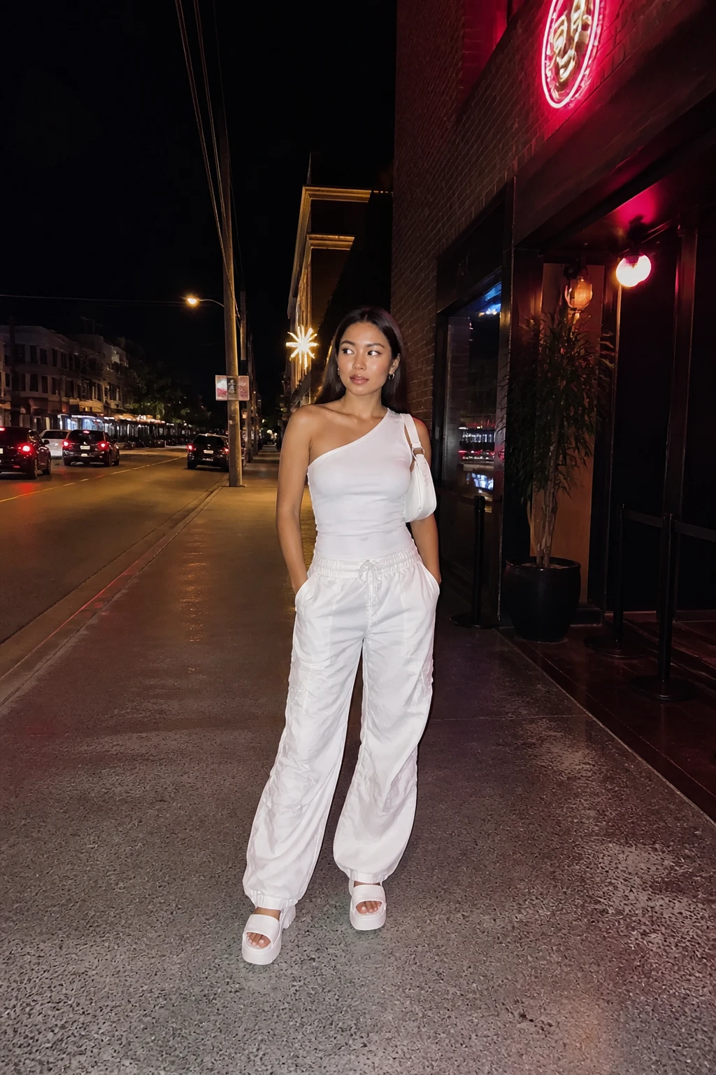 17 All White Party Outfits Ideas for a Chic and Elegant Statement Look 15 Item 14